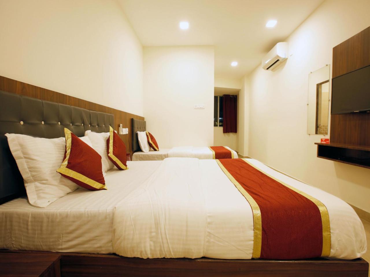 Hotel Ak International Ullāl Zewnętrze zdjęcie