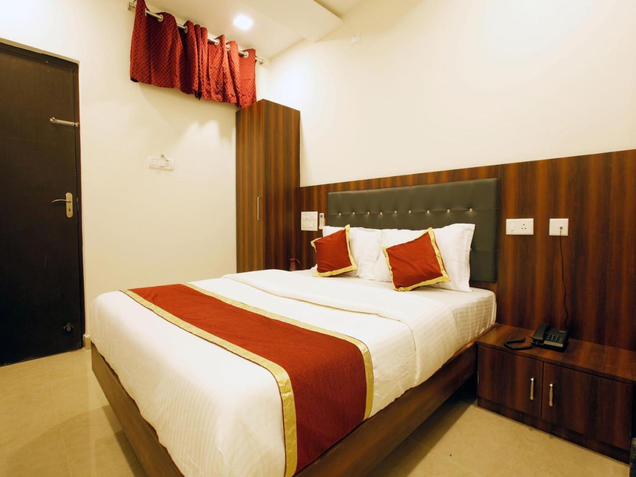 Hotel Ak International Ullāl Zewnętrze zdjęcie