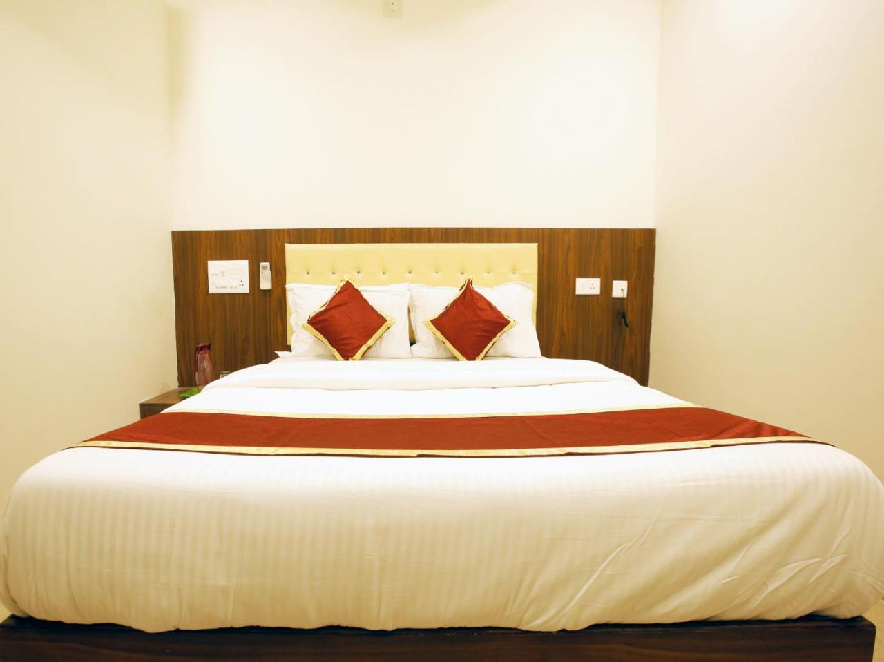 Hotel Ak International Ullāl Zewnętrze zdjęcie