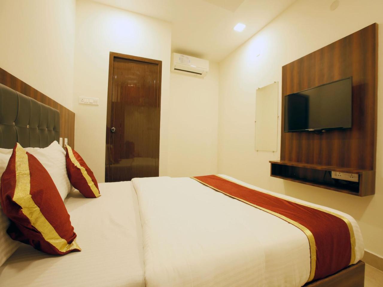 Hotel Ak International Ullāl Zewnętrze zdjęcie